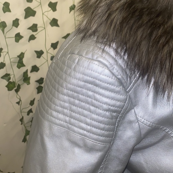 A.N.A Jacket - Picture 5 of 9